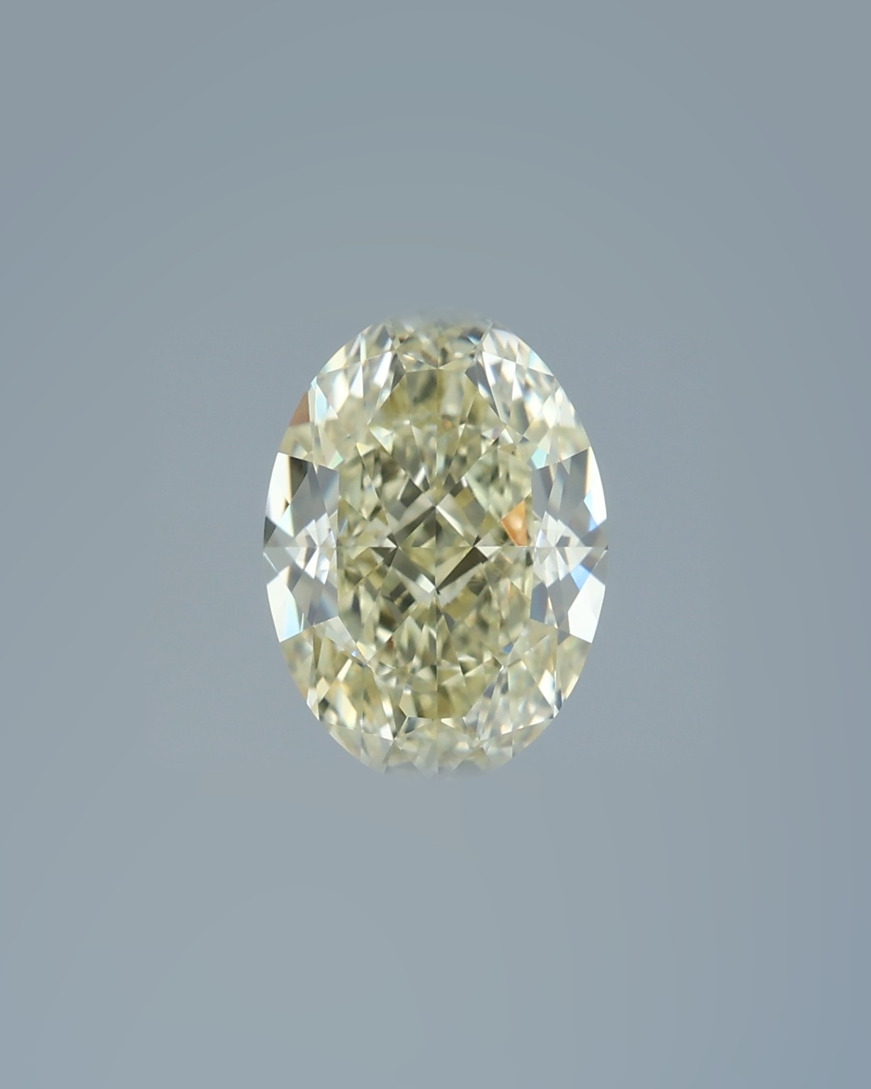 3.01 ct Oval Fancy Colour Diamond, VVS2, Fancy Light Yellow