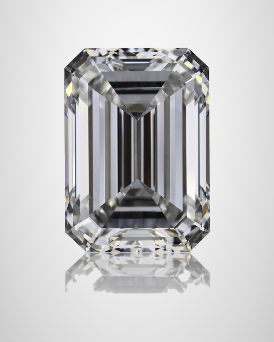 2.01 ct Emerald Natural Diamond, D IF