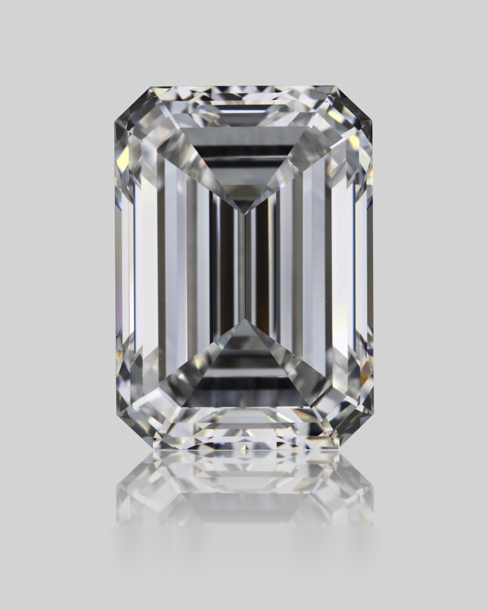 2.01 ct Emerald Natural Diamond, D IF